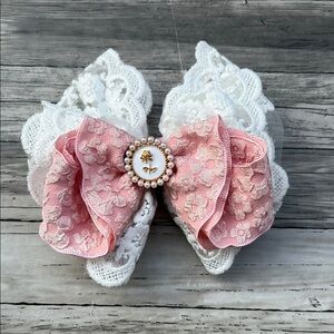 Charming Pink and White Vintage Style Hair Bow